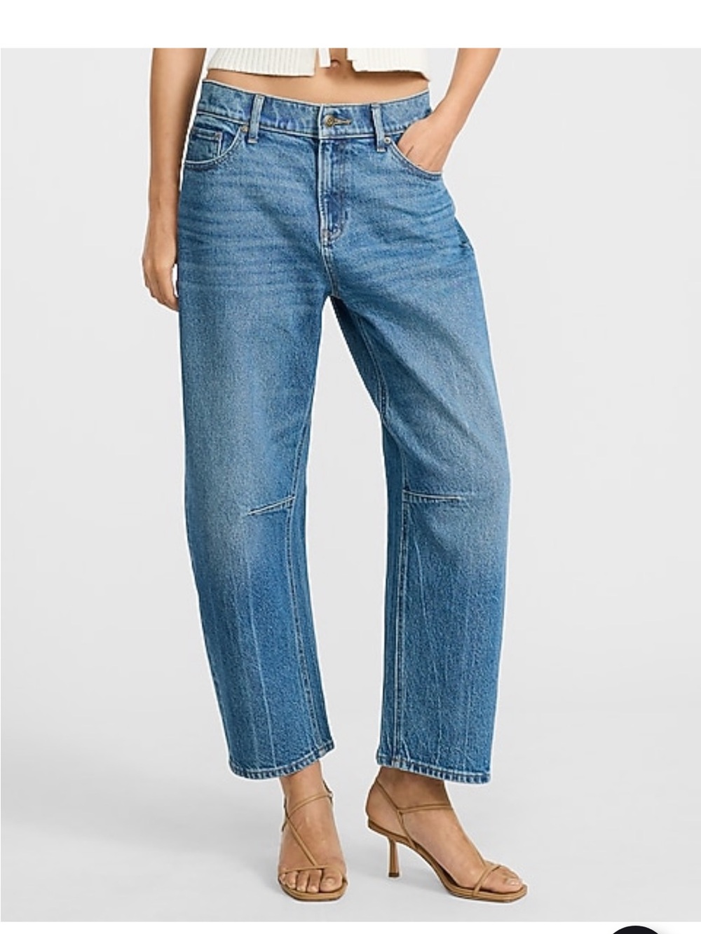 New Express Low Slung Barrel Medium Wash Jeans Size 14